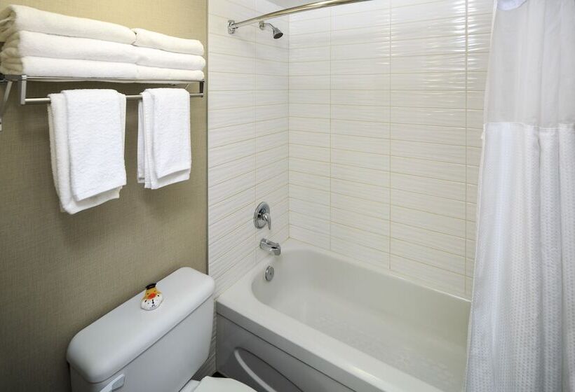 호텔 Accent Inns Kelowna