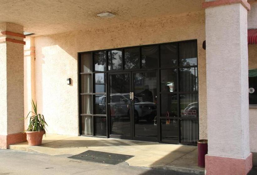 בית מלון כפרי American Inn Of Selma