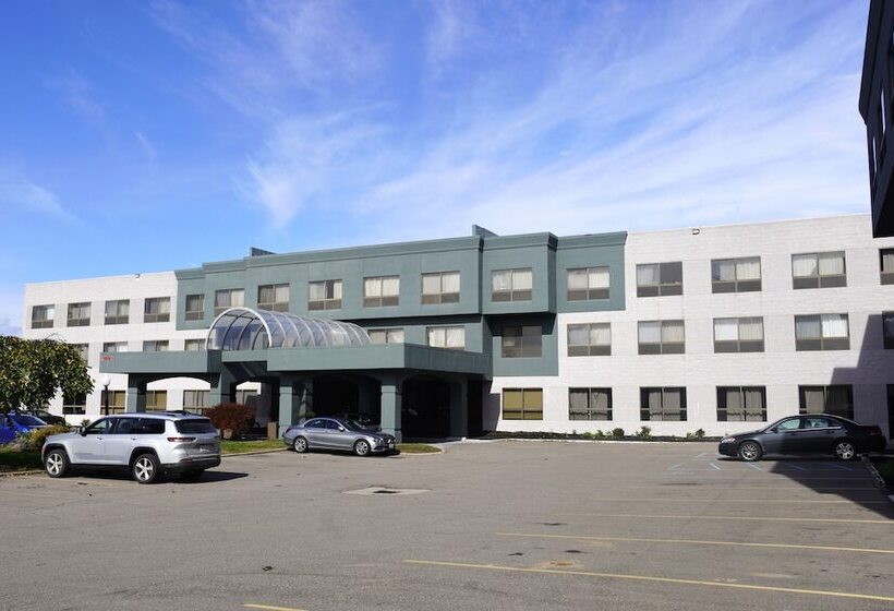 호텔 American Inn & Suites