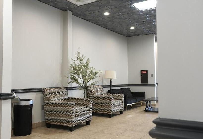 酒店 American Inn & Suites