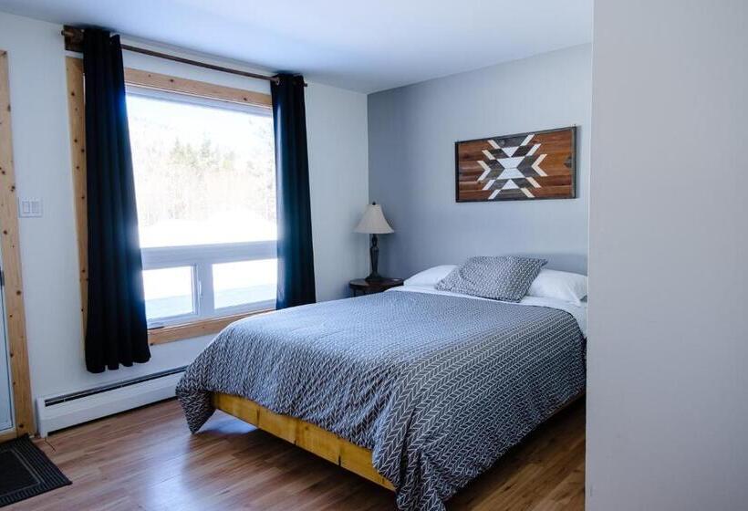 호텔 Auberge De Jeunesse Le Camp De Base