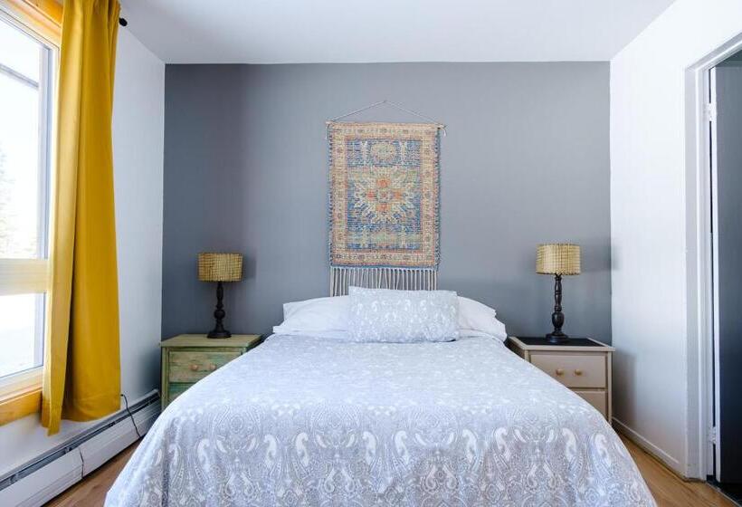 호텔 Auberge De Jeunesse Le Camp De Base