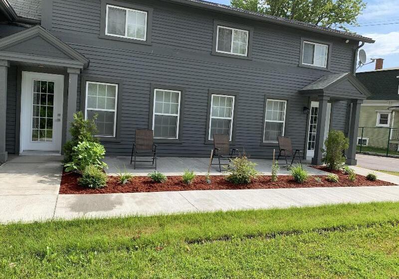 فندق Auberge Du Grand Lac