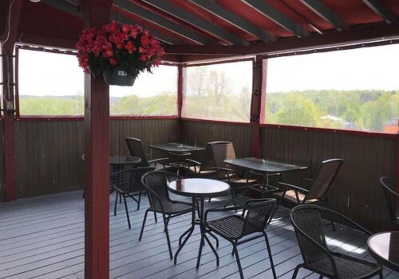 فندق Auberge Du Grand Lac