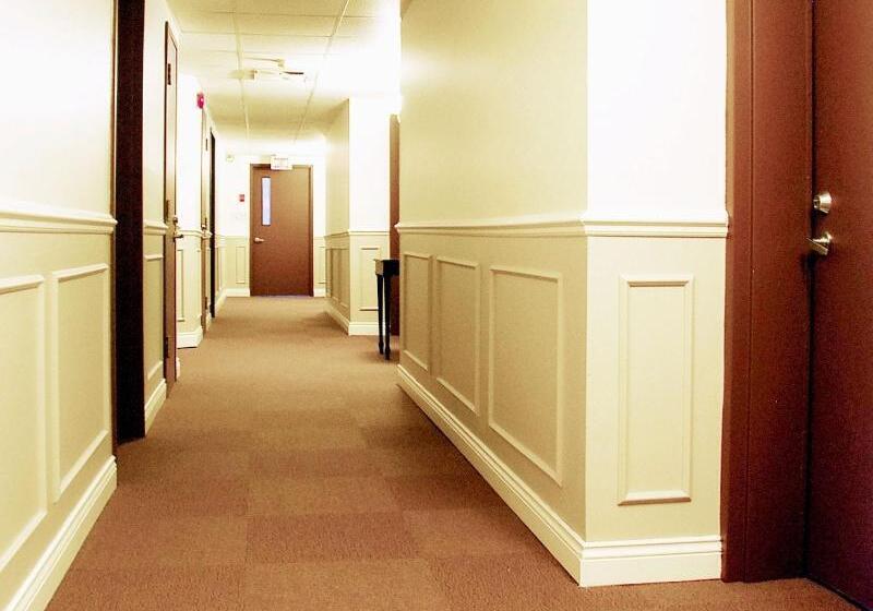 فندق Auberge Du Grand Lac