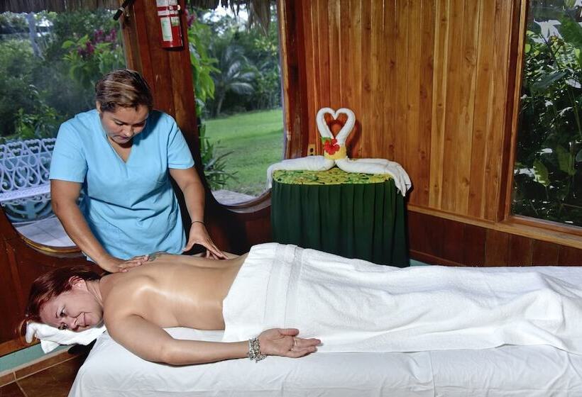 فندق Banana Bank Lodge & Jungle Horseback Adventures