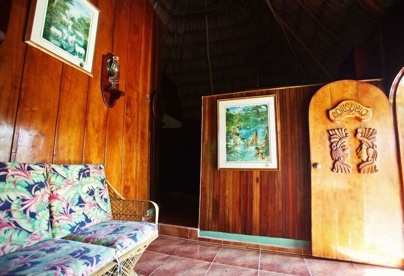 فندق Banana Bank Lodge & Jungle Horseback Adventures