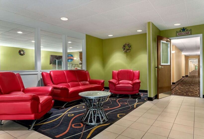 فندق Baymont By Wyndham North Dartmouth Fall River