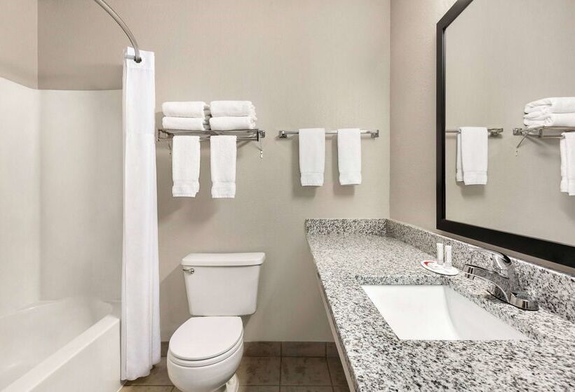 فندق Baymont By Wyndham Whitefish