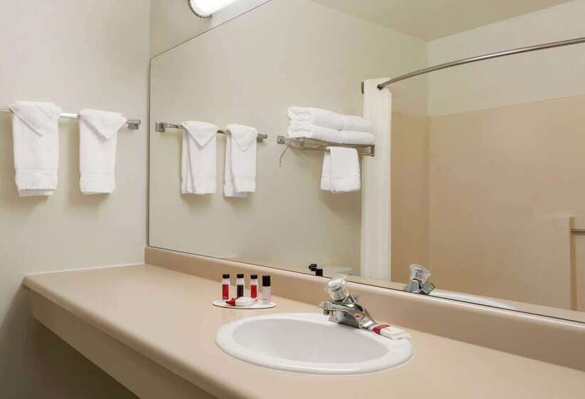 فندق Baymont By Wyndham Whitefish