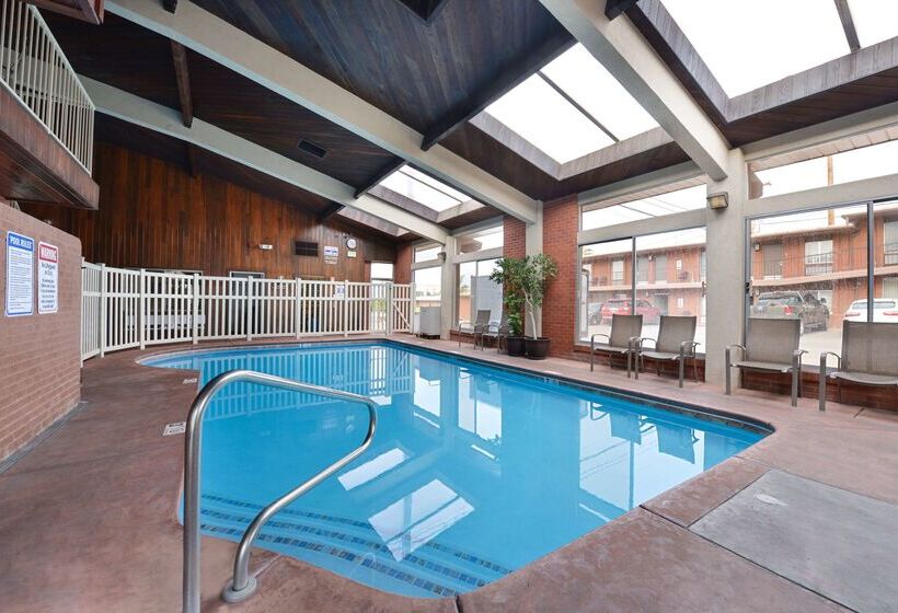 فندق Best Western Coral Hills