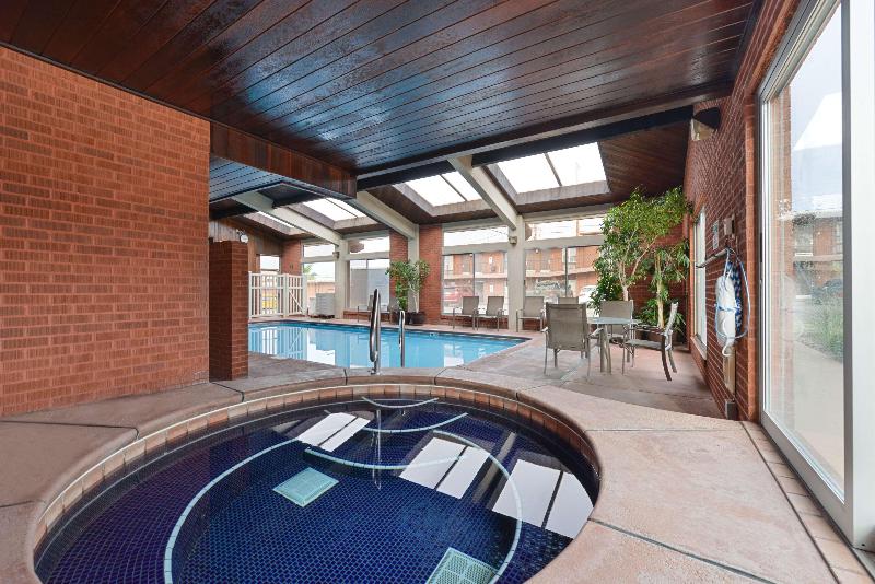 فندق Best Western Coral Hills