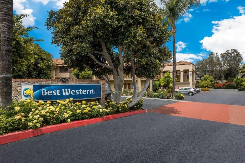Best Western Diamond Bar Hotel & Suites