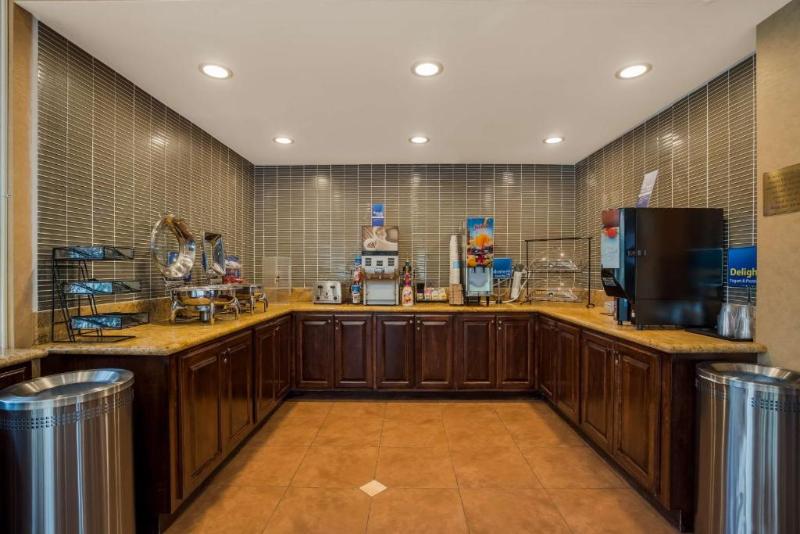 Best Western Diamond Bar Hotel & Suites