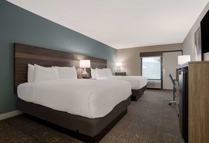 فندق Best Western Flagship Inn