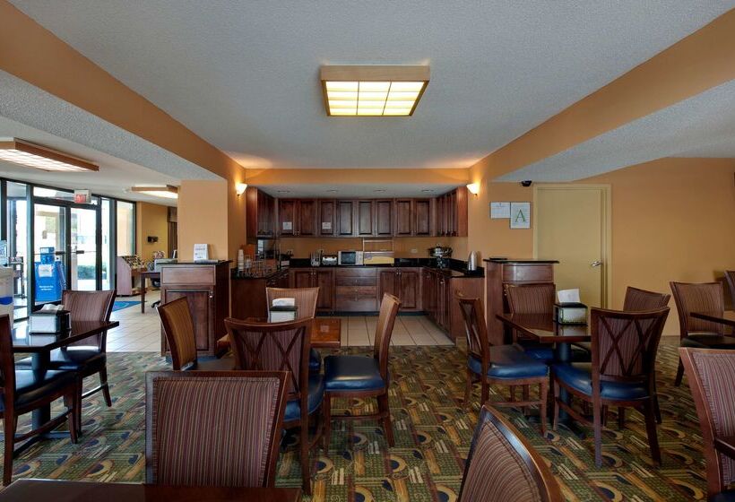 فندق Best Western Flagship Inn