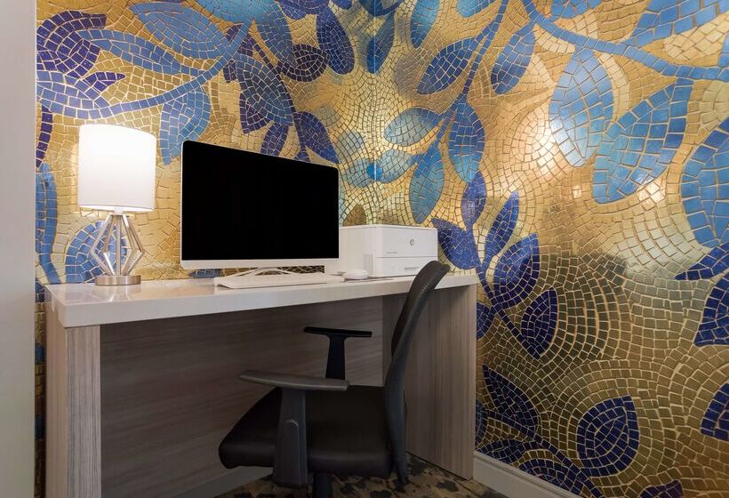 فندق Best Western Flagship Inn