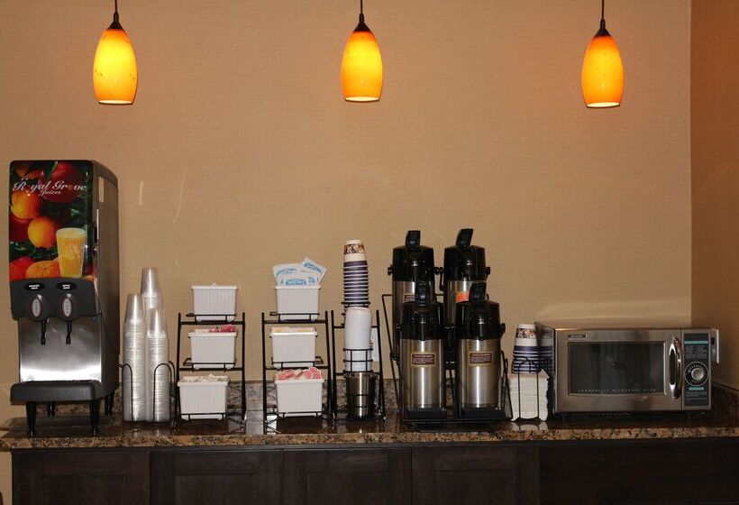 فندق Best Western Plus Grand Manor Inn