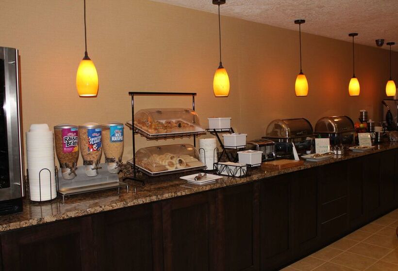 فندق Best Western Plus Grand Manor Inn