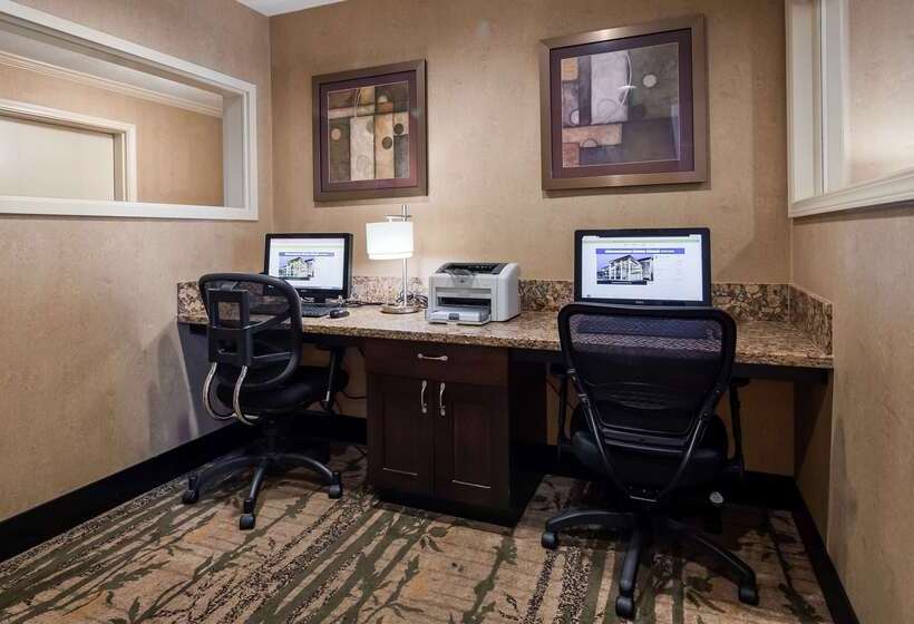 فندق Best Western Plus Grand Manor Inn