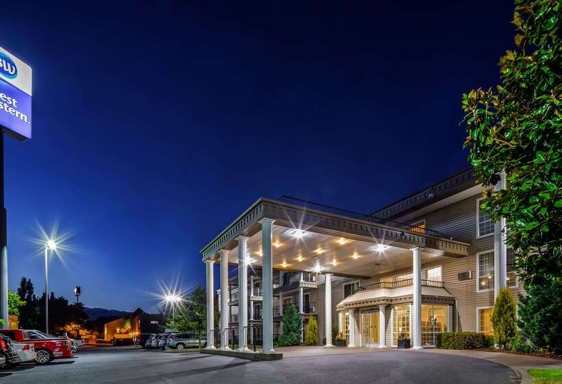 فندق Best Western Plus Grand Manor Inn