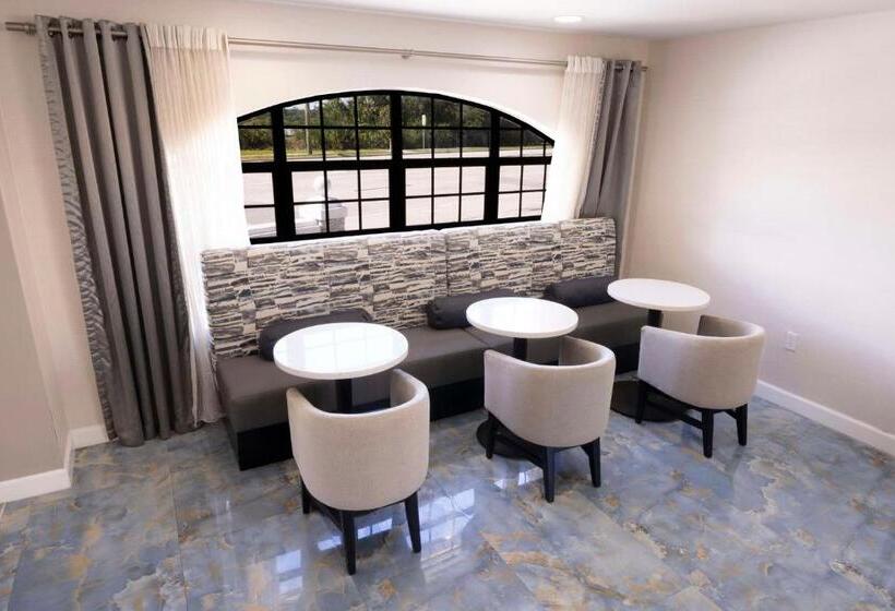 فندق Best Western Historical Inn