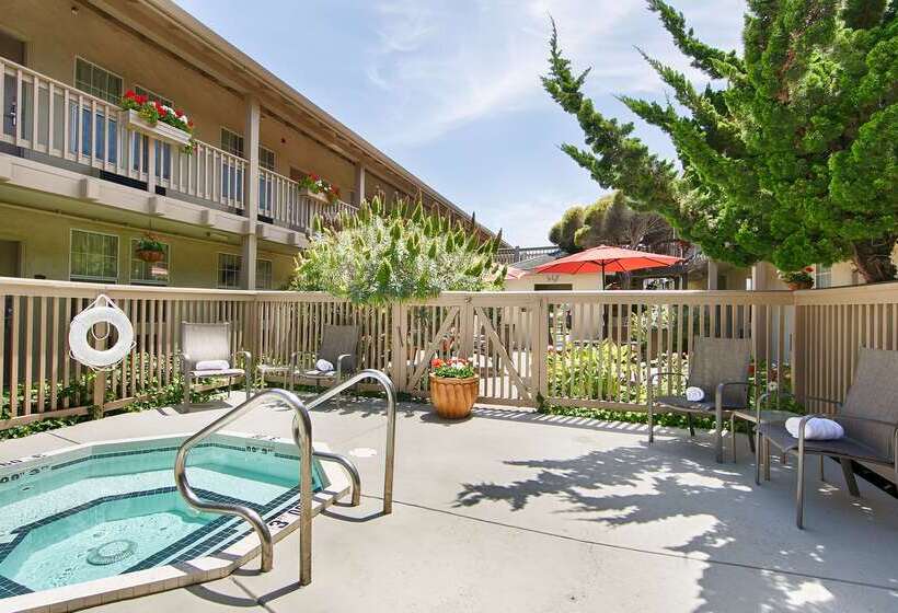 בית מלון כפרי Best Western Marina State Beach