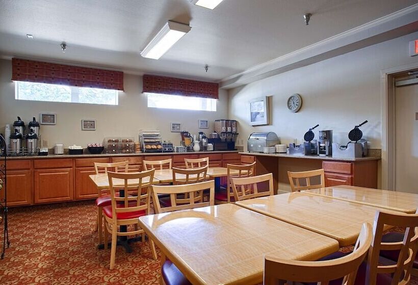 בית מלון כפרי Best Western Marina State Beach