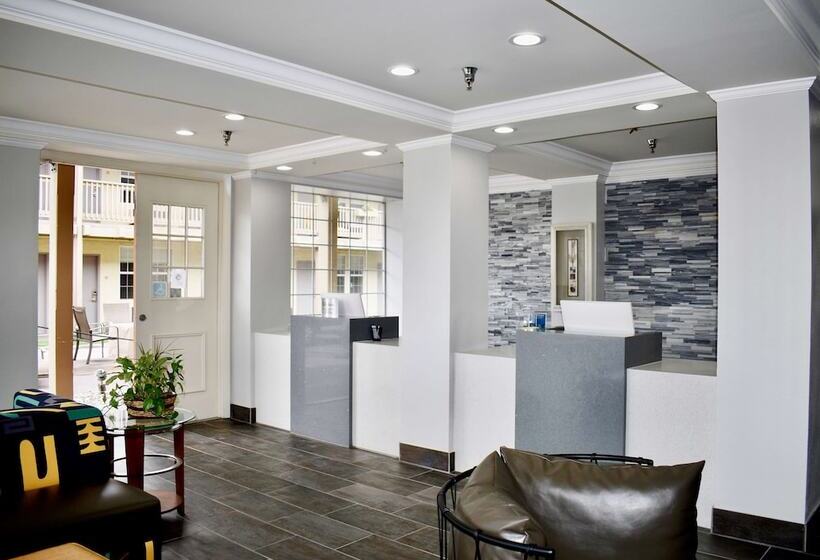 בית מלון כפרי Best Western Marina State Beach