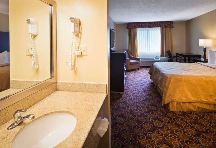 בית מלון כפרי Best Western Monticello