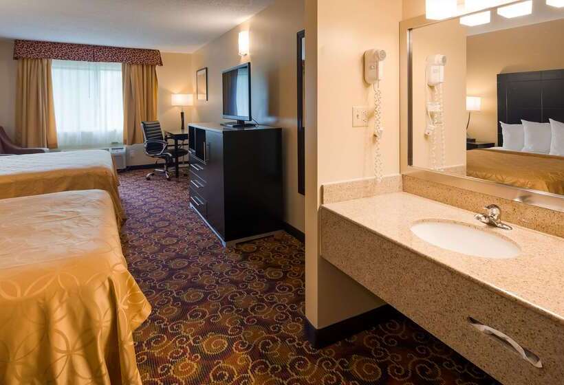 בית מלון כפרי Best Western Monticello