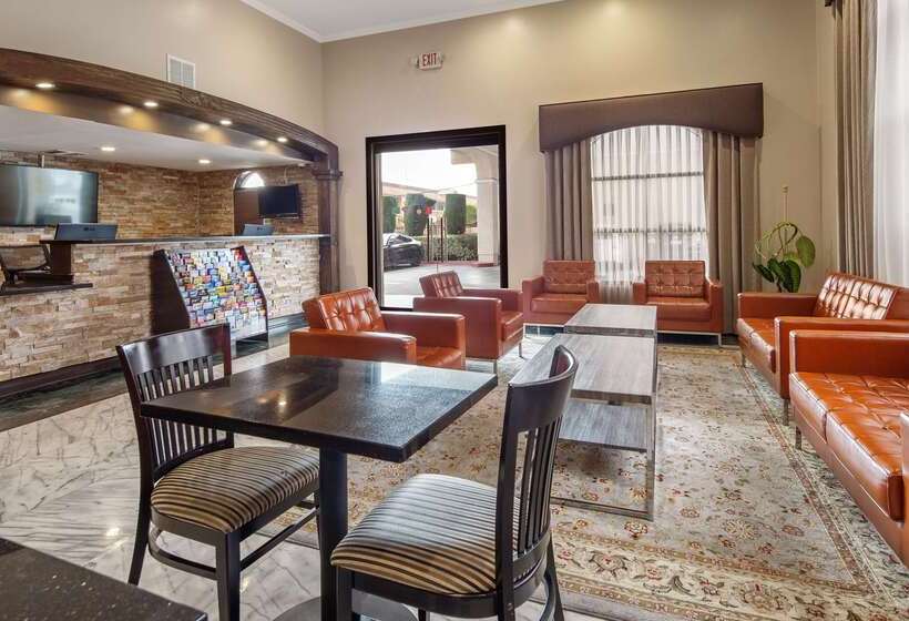 בית מלון כפרי Best Western Pasadena Royale Inn & Suites