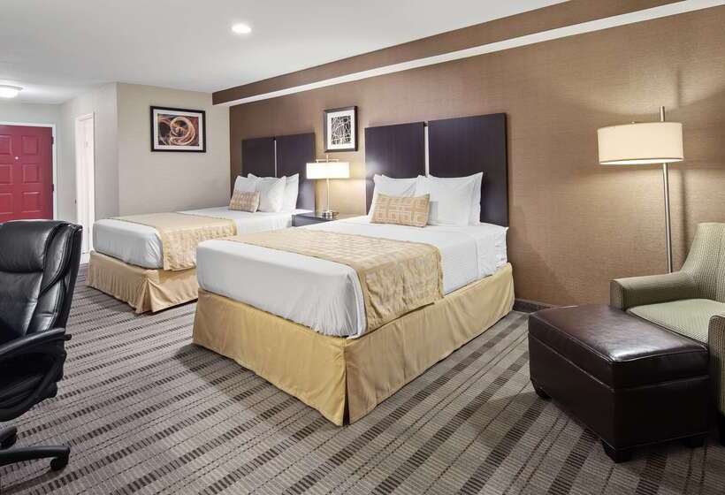 בית מלון כפרי Best Western Pasadena Royale Inn & Suites