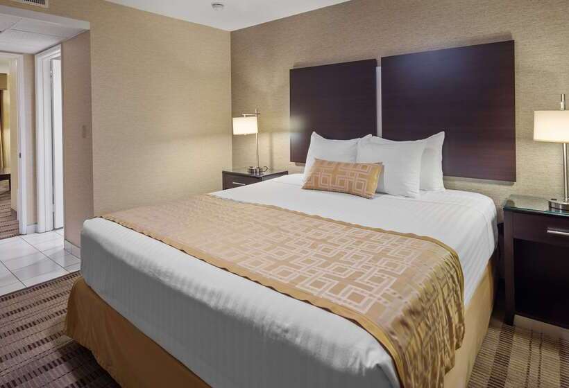 בית מלון כפרי Best Western Pasadena Royale Inn & Suites