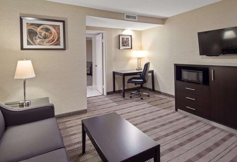 בית מלון כפרי Best Western Pasadena Royale Inn & Suites