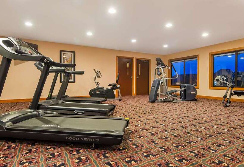 فندق Best Western Plus Dockside Waterfront Inn