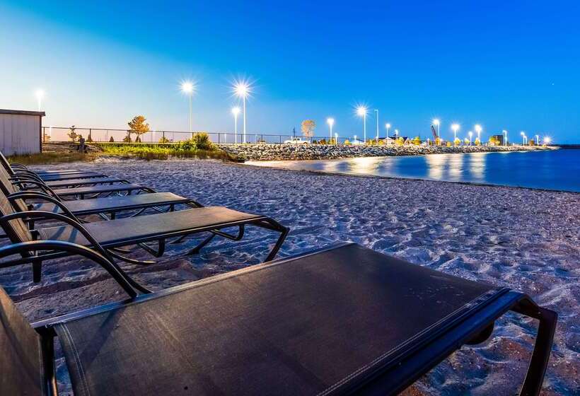 فندق Best Western Plus Dockside Waterfront Inn