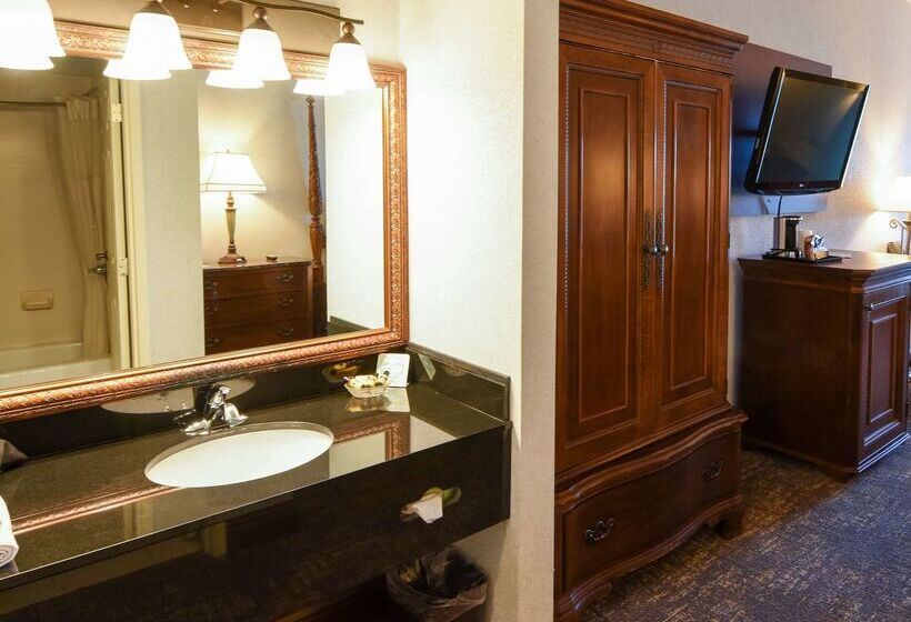 فندق Best Western Plus Dockside Waterfront Inn