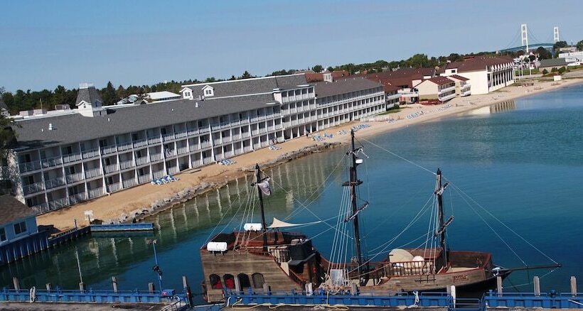 فندق Best Western Plus Dockside Waterfront Inn