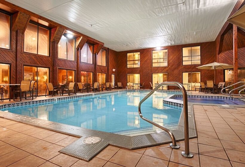 فندق Best Western Plus Dockside Waterfront Inn