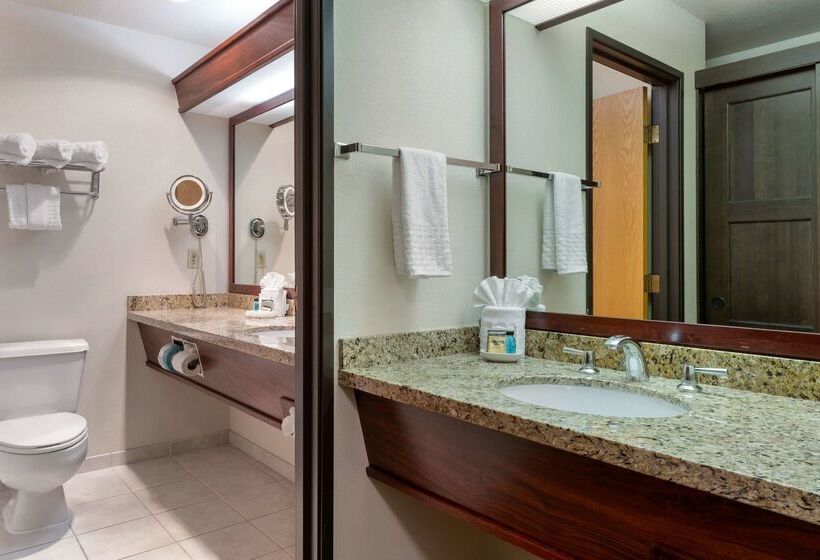 فندق Best Western Plus Mill Creek Inn