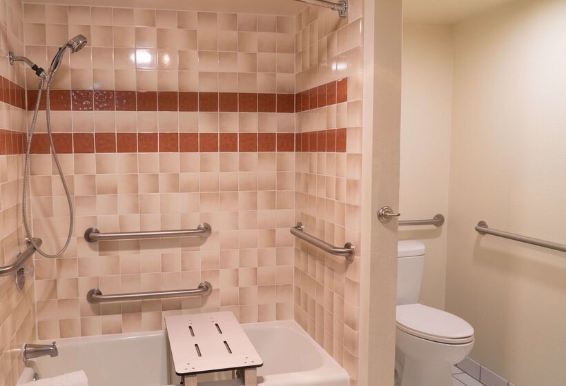 فندق Best Western Plus Monterey Inn