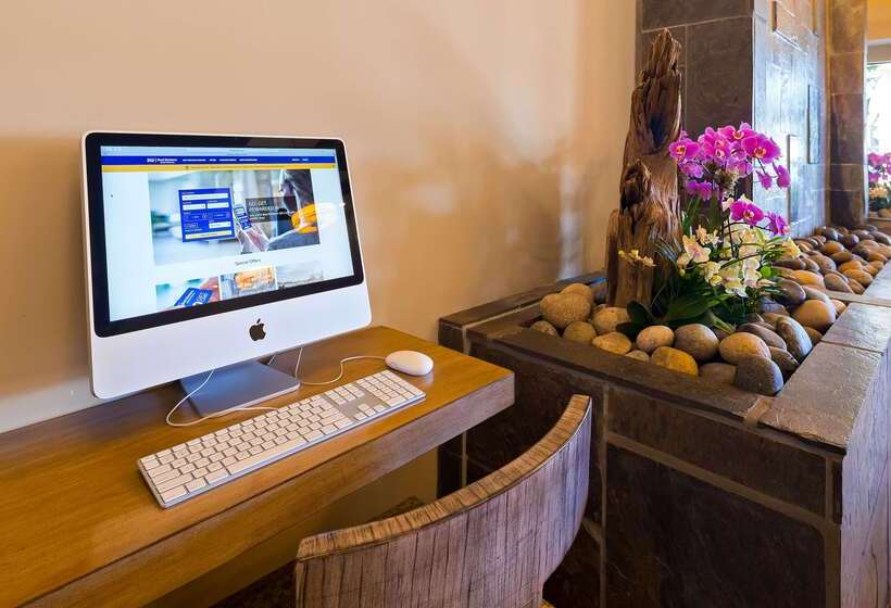 فندق Best Western Plus Monterey Inn