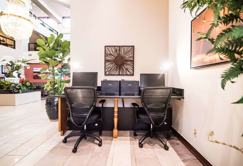 فندق Best Western Plus Redondo Beach Inn