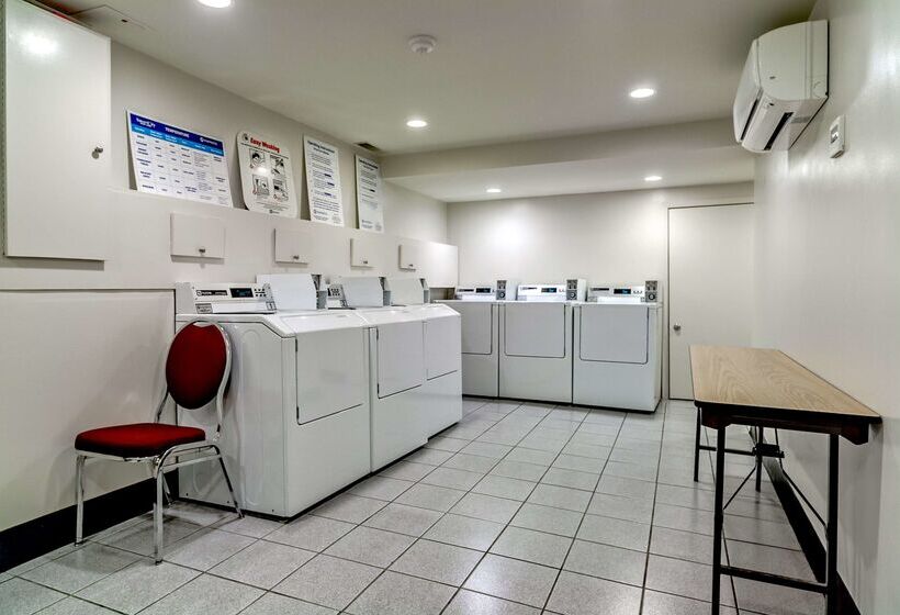 בית מלון כפרי Best Western Plus Suites Downtown Calgary