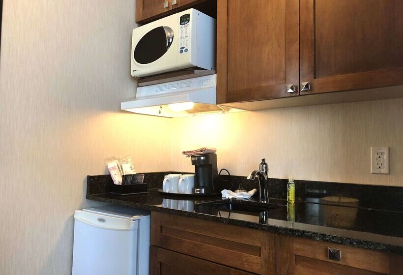 فندق Best Western Plus Suites Downtown Calgary