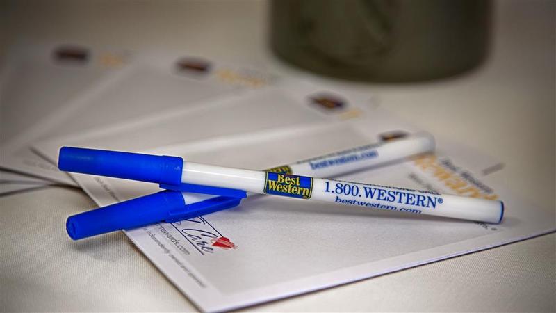 فندق Tower Inn & Suites