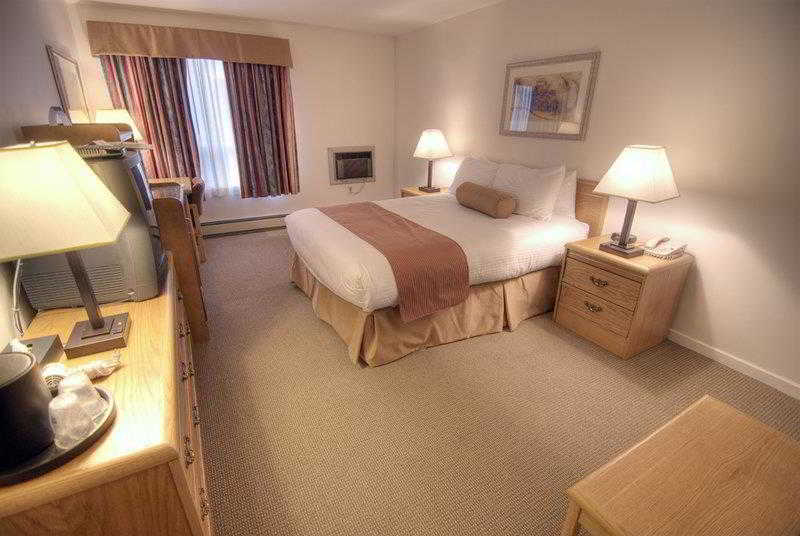 فندق Tower Inn & Suites