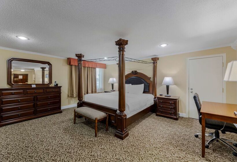 Best Western Plus Wooster Hotel & Conference Center