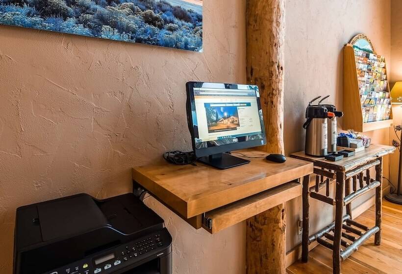 فندق Best Western Ponderosa Lodge